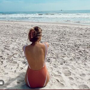 NWOT Lain Snow One Piece Swimsuit